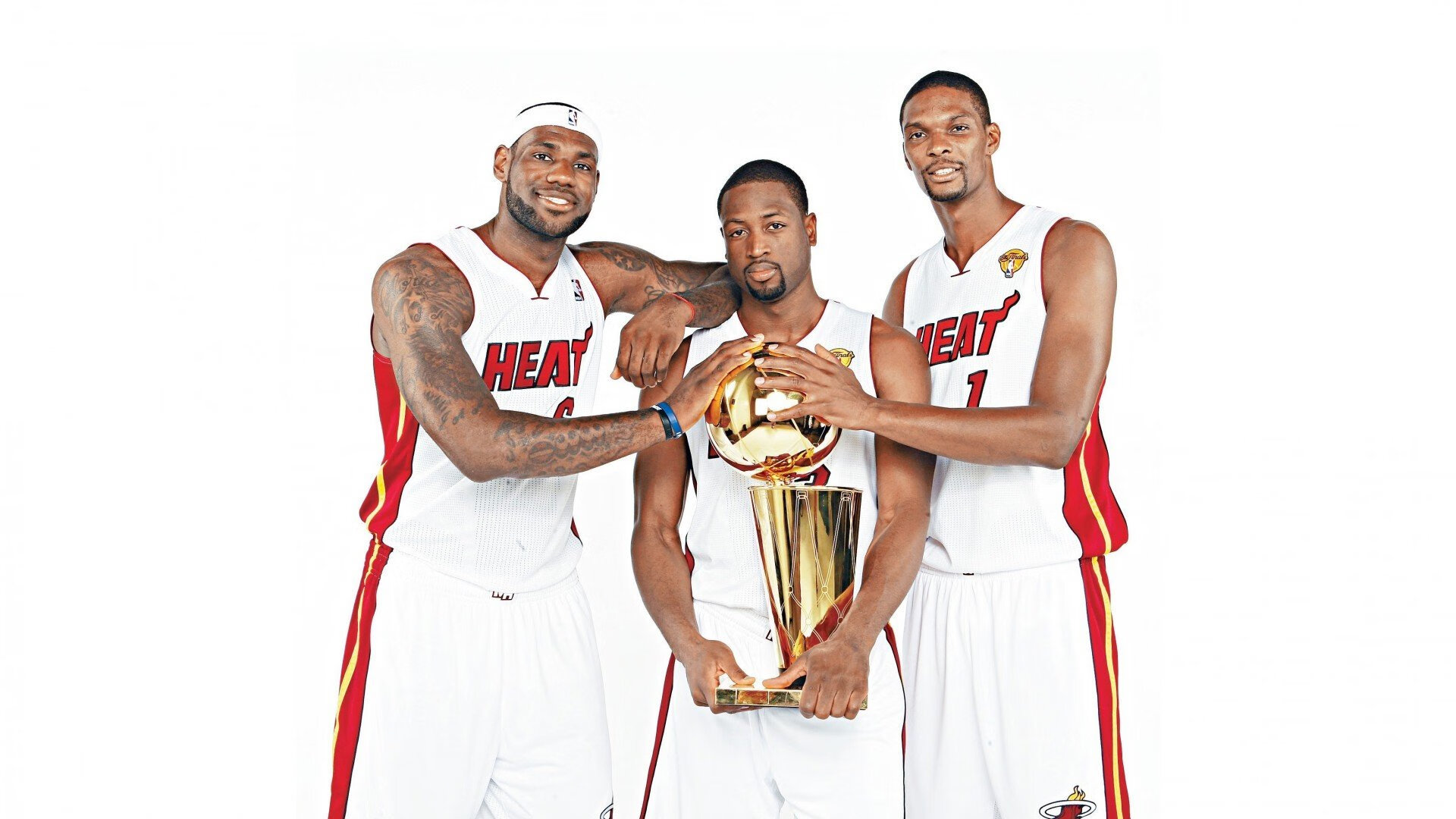 绿茵战场：欧洲杯精彩瞬间回顾，欧洲杯经典比赛视频